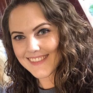 Meet your Posher, Jillian